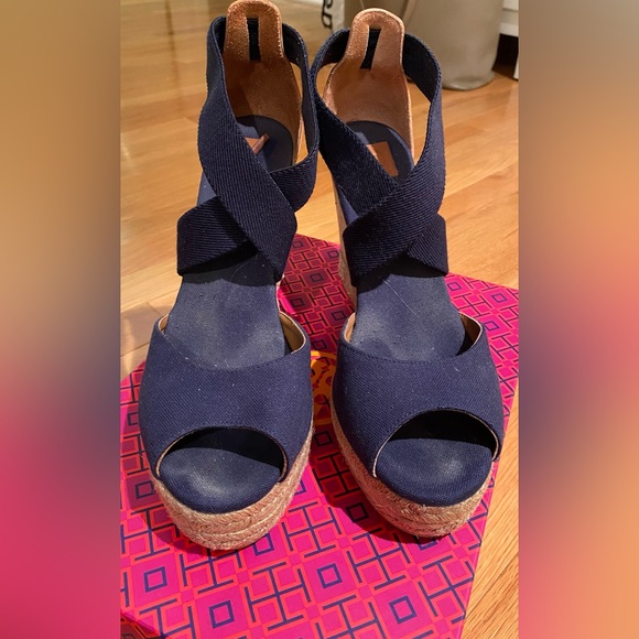 Tory Burch Navy Peep-Toe Cork Wedge - Size 10 - Picture 5 of 10